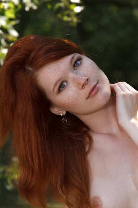 redhead small tits hot xxx photos