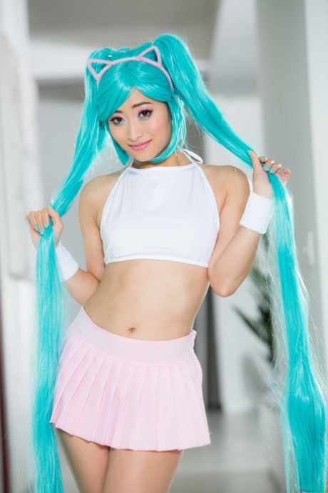 Ayumu Kase model top img