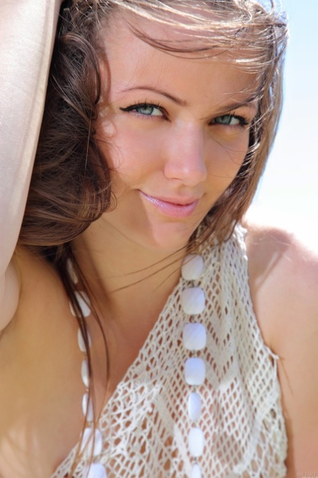 brunette blue eyes exclusive archive