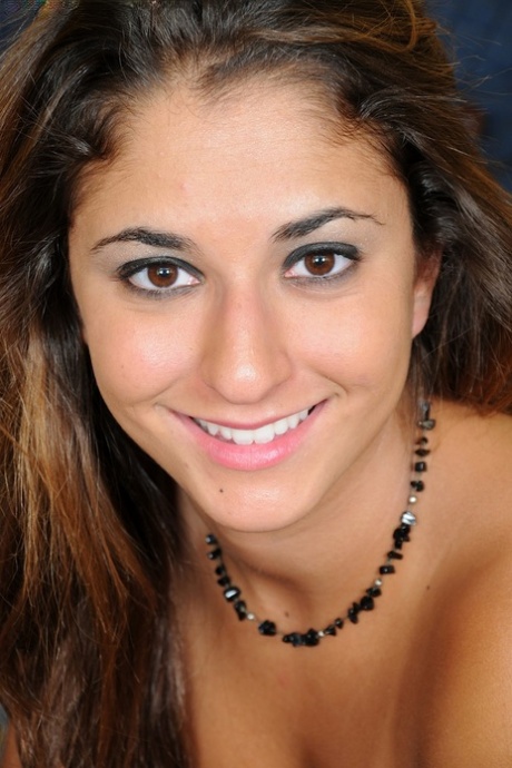 Nicole Grey model sexy galleries