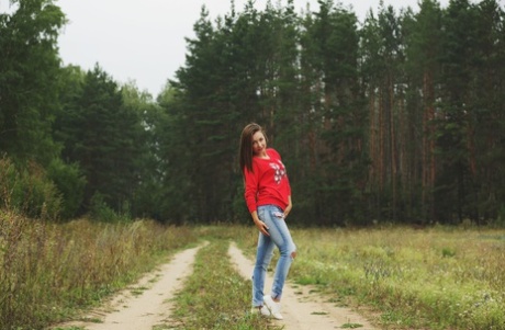 Alexa Day art model pictures
