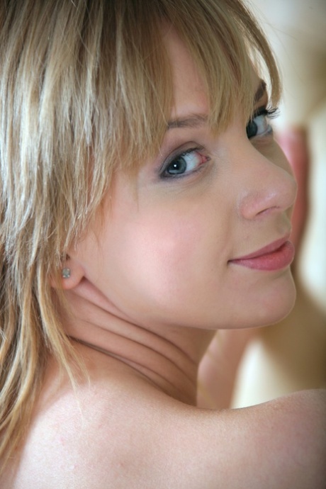 cute face free sex gallery
