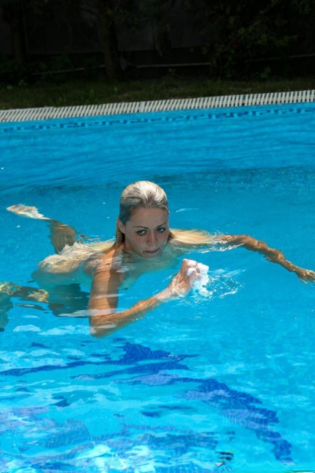 swimming pool exclusive gallery
