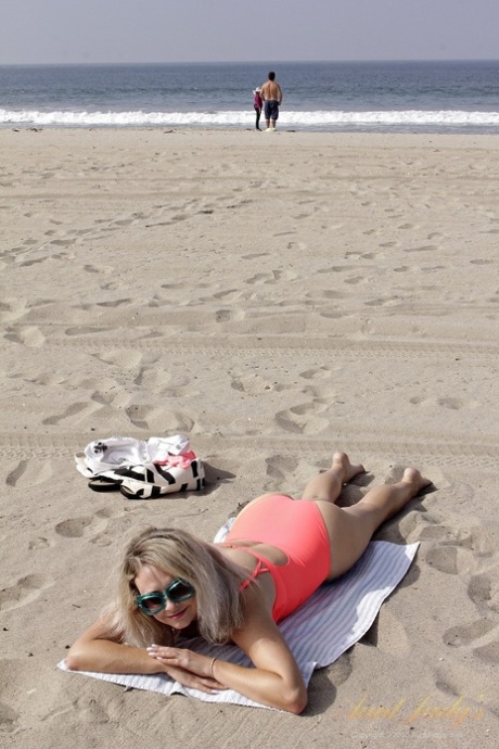 mature beach sexy nude pic