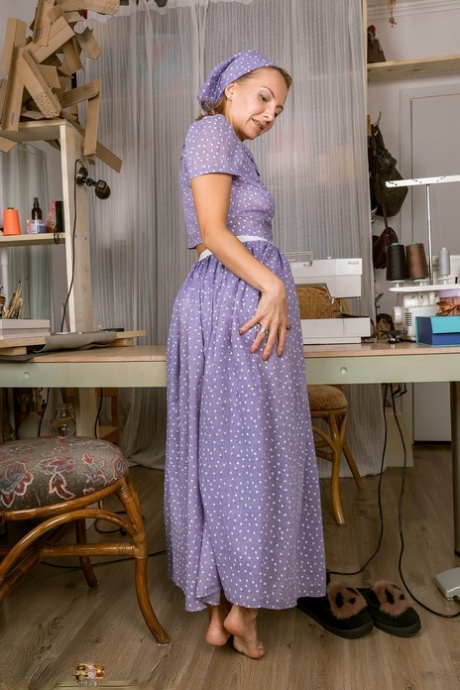 mature dress free xxx image