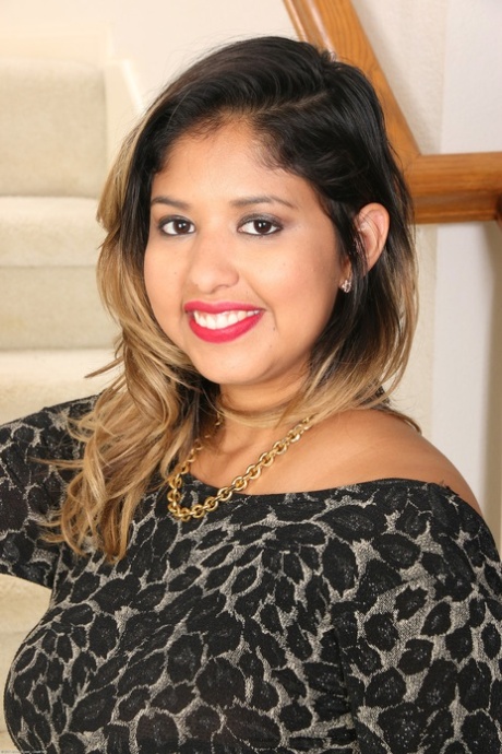 chubby face beautiful nude pic