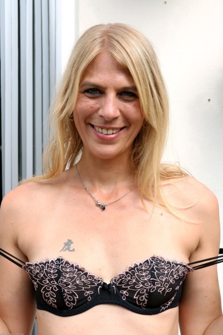 flat chested milf hot sex photo