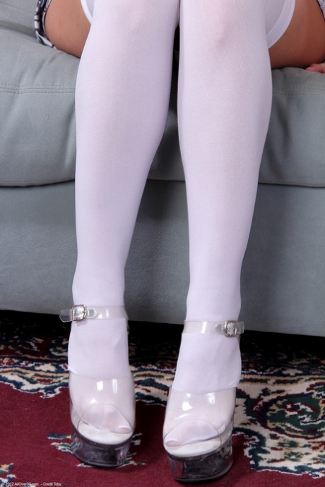 redhead feet beautiful pic
