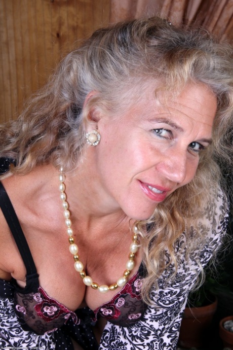sexy gilf free porn pics