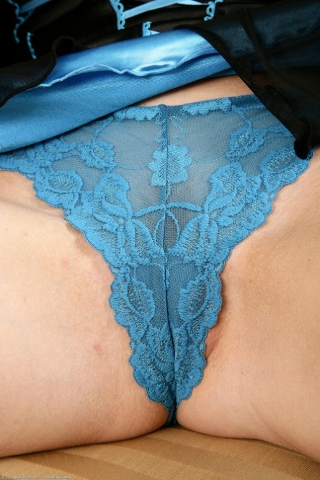 redhead panties free porn pic