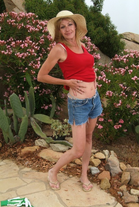 american mature beautiful porn image