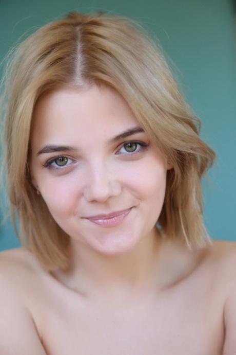 cute face free naked image