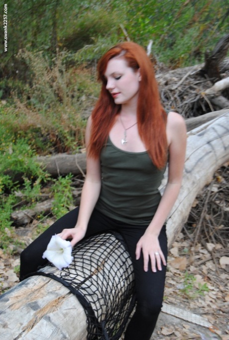 amateur outdoor xxx pics
