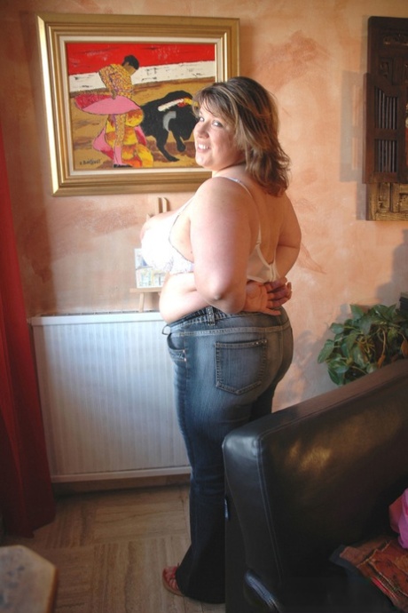 chubby jeans sexy nudes pictures