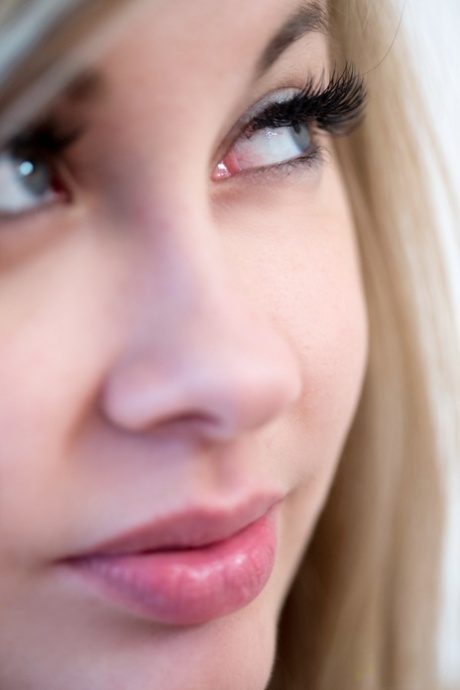 pretty face hot porn gallery