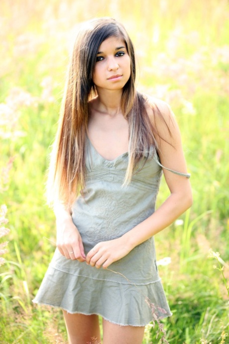 slim teen xxx gallery