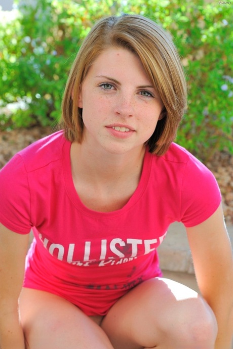 Aubrey Belle sexy actress archive