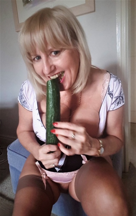 Lorna Blu model porn img