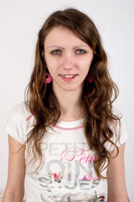 petite redhead free xxx pic