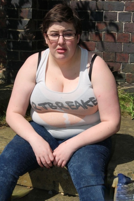 chubby nerd hd img