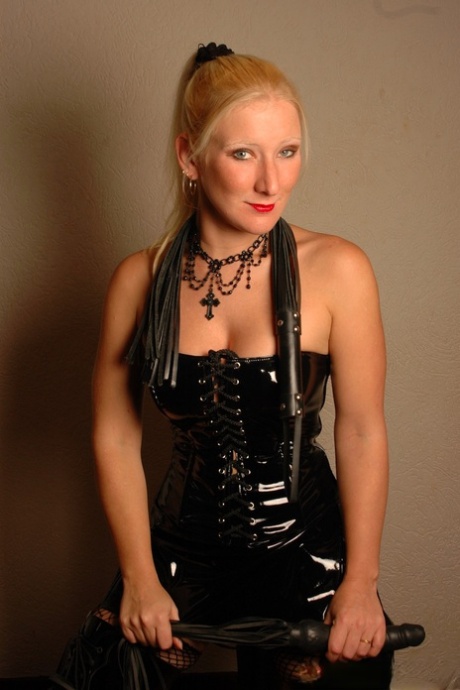Charisma Gold model nudes photo
