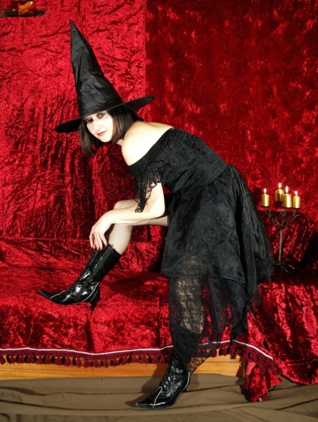 costume hot naked galleries