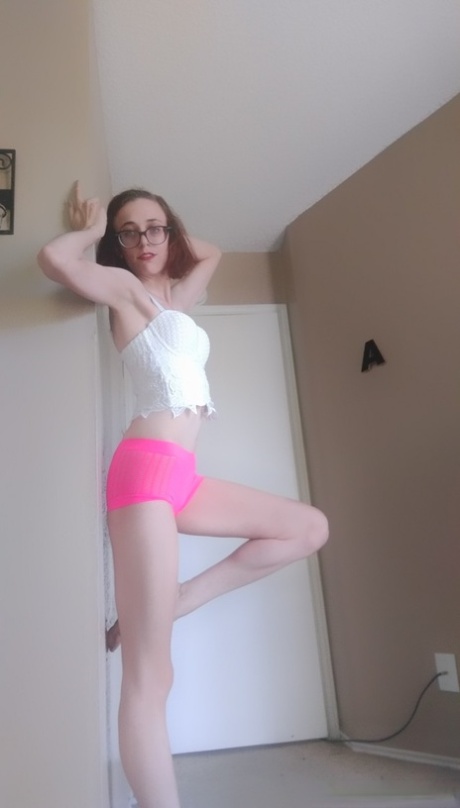 skinny nerd sexy nudes photos