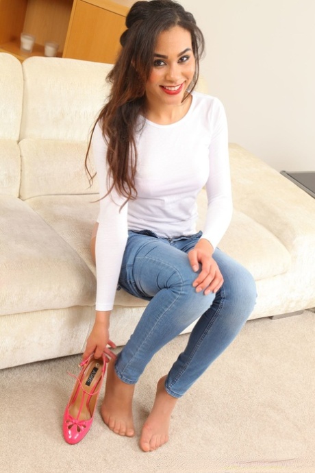 Sophie Nicolson xxx model images