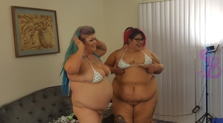 bbw lesbian sex pic