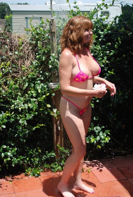 bbw shower naked pic