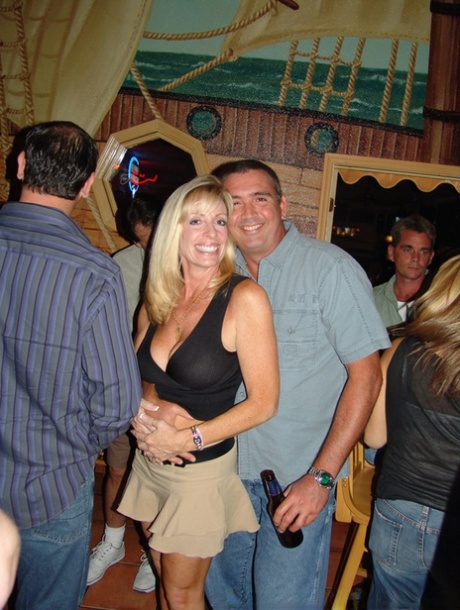 amateur wife free galleries