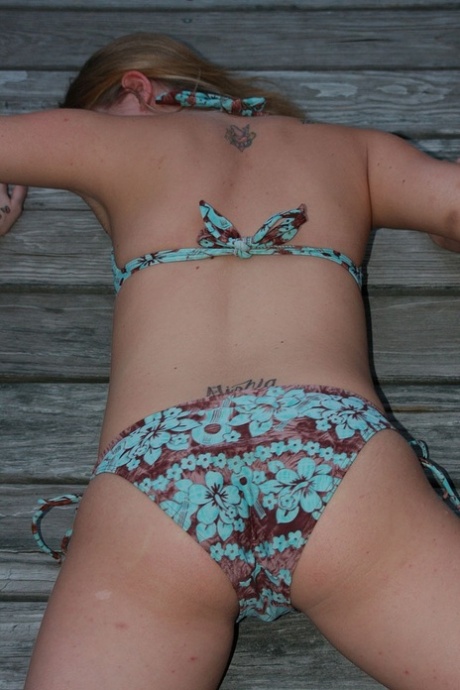 skinny teen bikini beautiful naked pictures