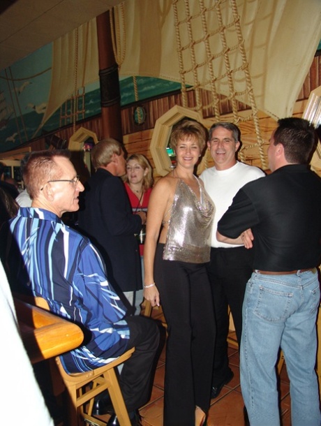 amateur swingers beautiful porn gallery