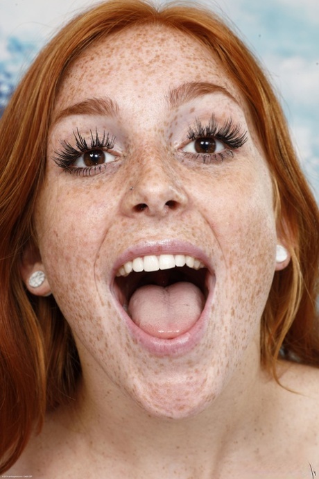 freckles hot sexy gallery