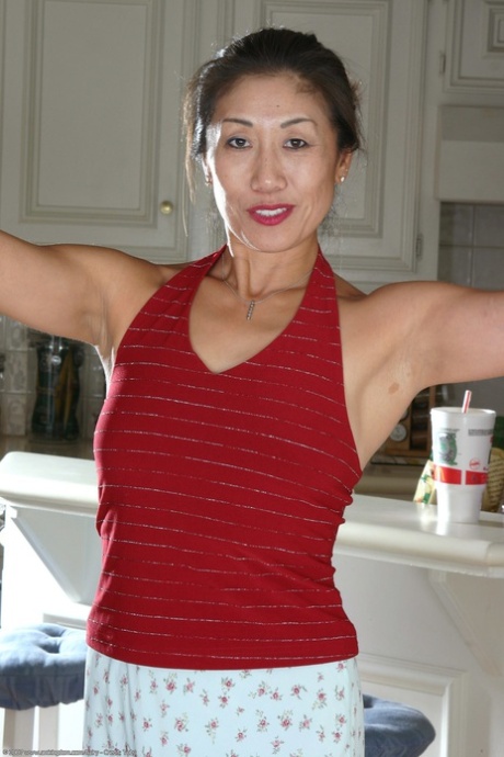 mature asian milf hot naked photos