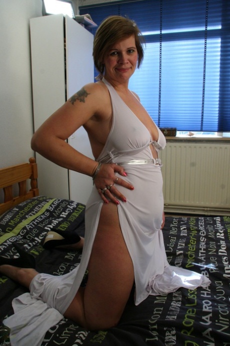 mature dress beautiful porn pic