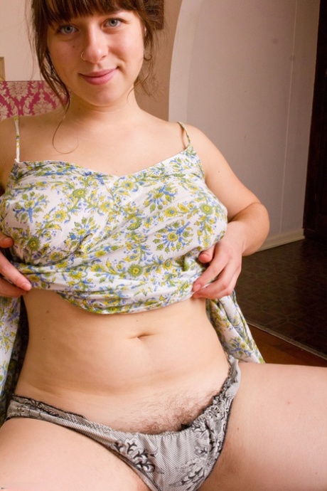 curvy hairy hot xxx image