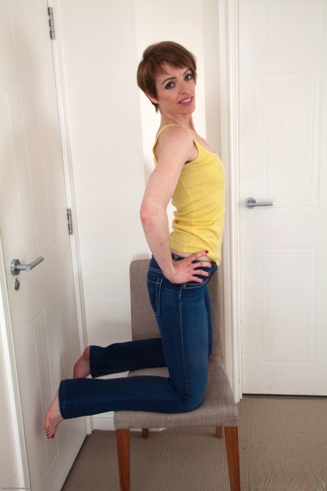 mature jeans nudes gallery