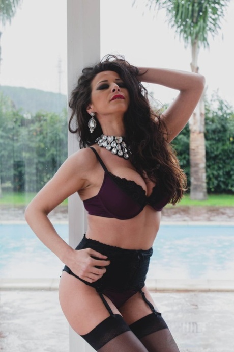italian milf art nude pictures
