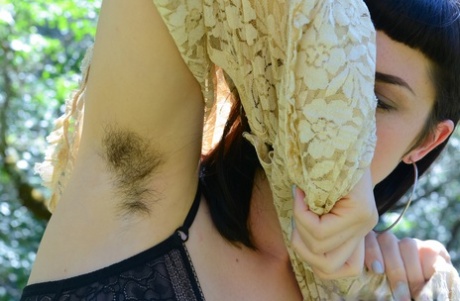 upskirt no panties exclusive img