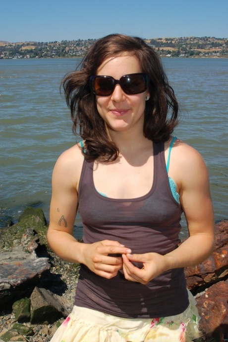 amateur beach art porn archive