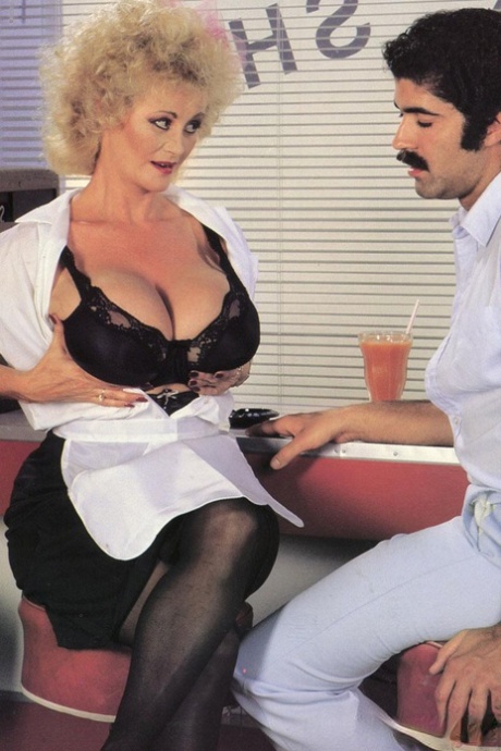vintage mature art porn img