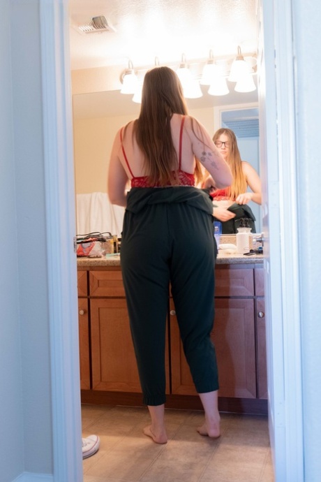curvy lingerie free sex image