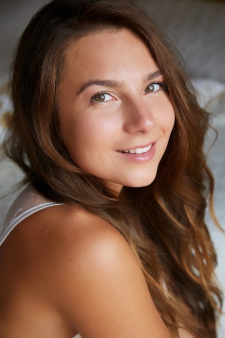 cute face sexy nude gallery