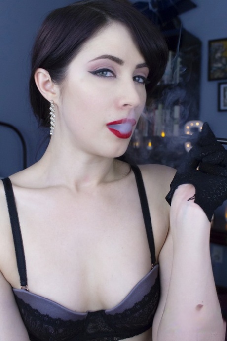 Brookelynne Briar pretty pornstar pics