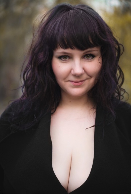 bbw outdoor free naked archive