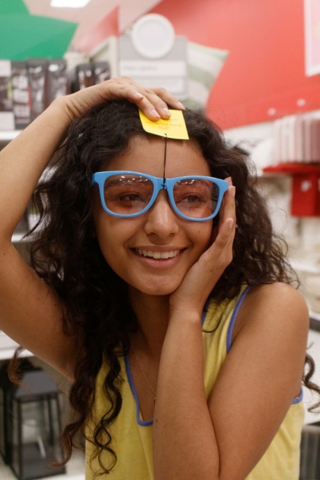 latina glasses pornos archive