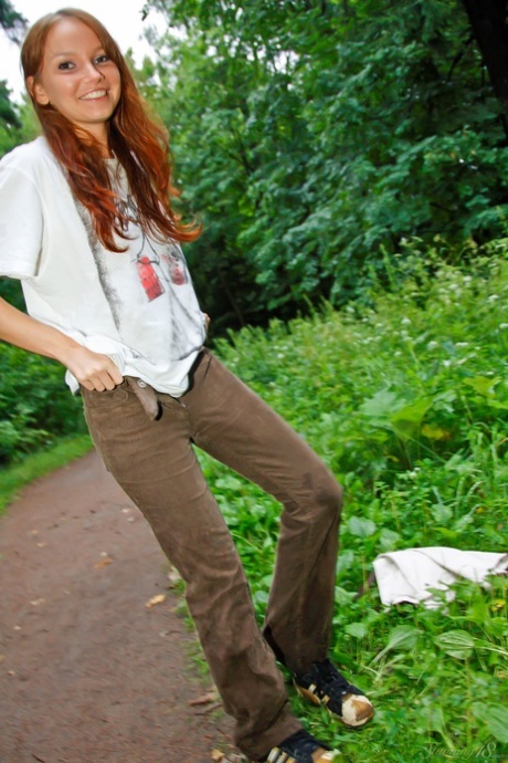 skinny redhead teen free porn pics