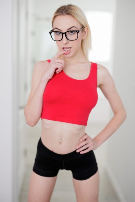 skinny nerd erotic pic
