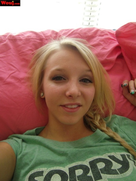 amateur selfie naked picture